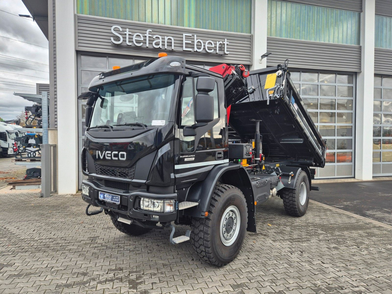 Iveco Eurocargo ML150E32WS 4x4 Kran HMF 1130K Funk AHK - شاحنة قلاب, شاحنة كرين: صورة 2 Iveco Eurocargo ML150E32WS 4x4 Kran HMF 1130K Funk AHK - شاحنة قلاب, شاحنة كرين: صورة 2