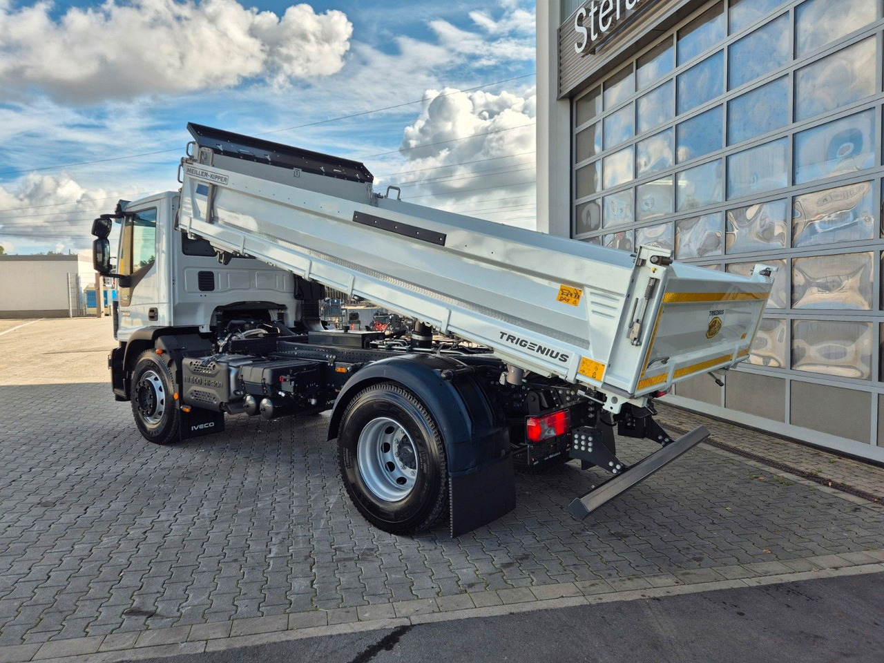 Iveco Eurocargo ML180E32K 4x2 Meiller AHK - شاحنة قلاب: صورة 4 Iveco Eurocargo ML180E32K 4x2 Meiller AHK - شاحنة قلاب: صورة 4