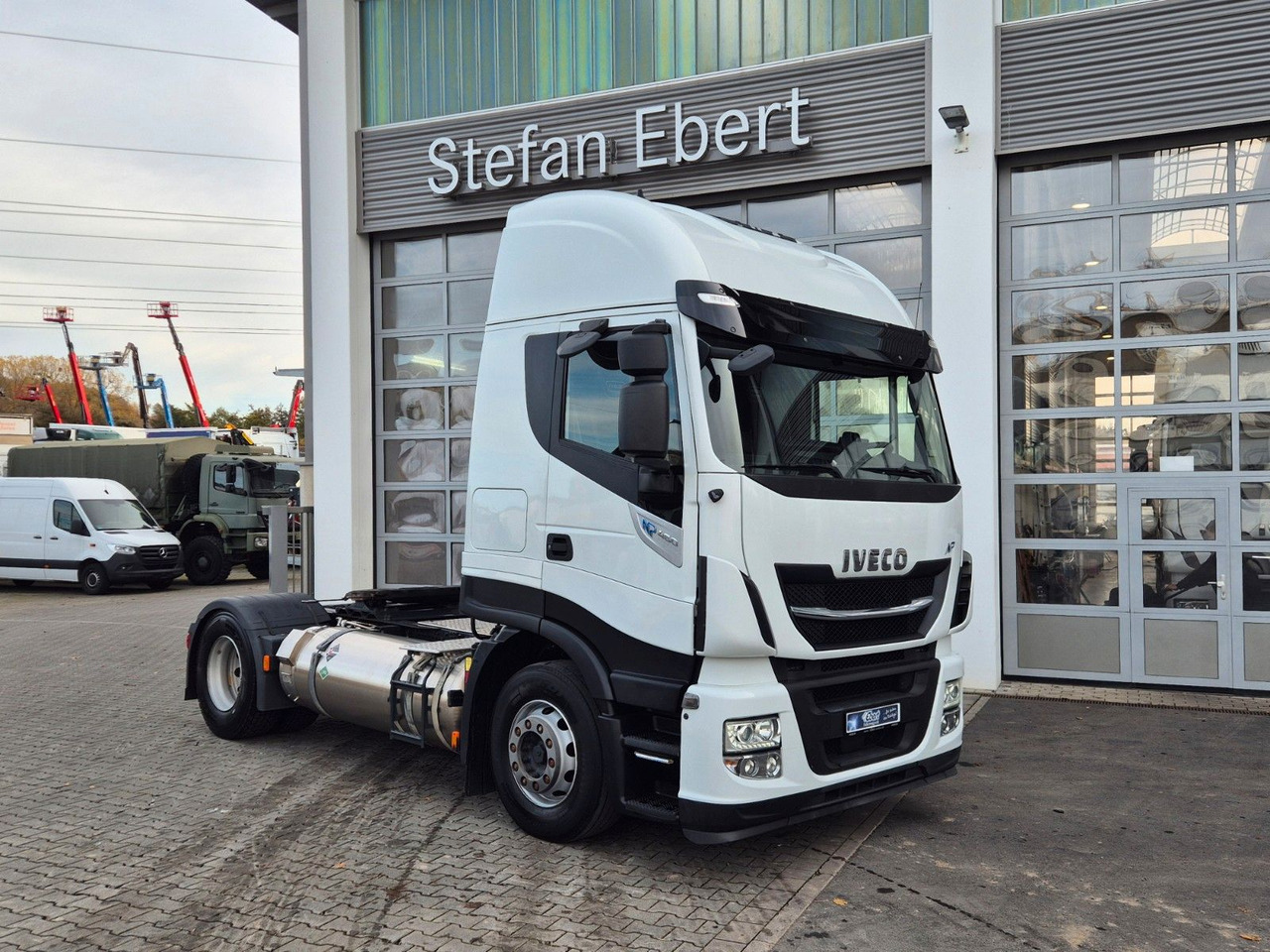 Iveco Stralis 460NP LNG 4x2 3 Stück - رأس تريلا: صورة 4 Iveco Stralis 460NP LNG 4x2 3 Stück - رأس تريلا: صورة 4