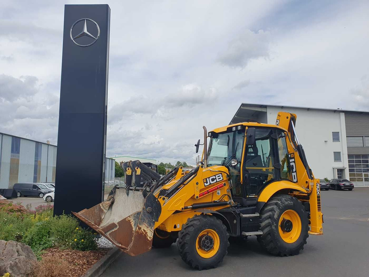 JCB 3CX / Gabel & 4in1 Schaufel / nur 1.561h / 2022 - لودر ذو محراث خلفي/ باكهو: صورة 1 JCB 3CX / Gabel & 4in1 Schaufel / nur 1.561h / 2022 - لودر ذو محراث خلفي/ باكهو: صورة 1