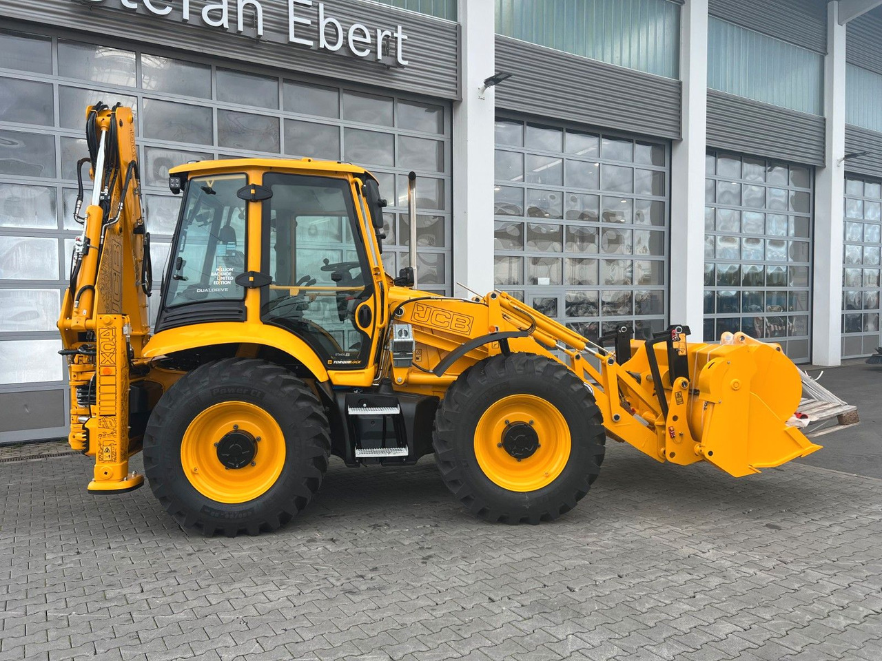 JCB 4CX / Klappschaufel / Dual Drive / Sonderedition - لودر ذو محراث خلفي/ باكهو: صورة 2 JCB 4CX / Klappschaufel / Dual Drive / Sonderedition - لودر ذو محراث خلفي/ باكهو: صورة 2