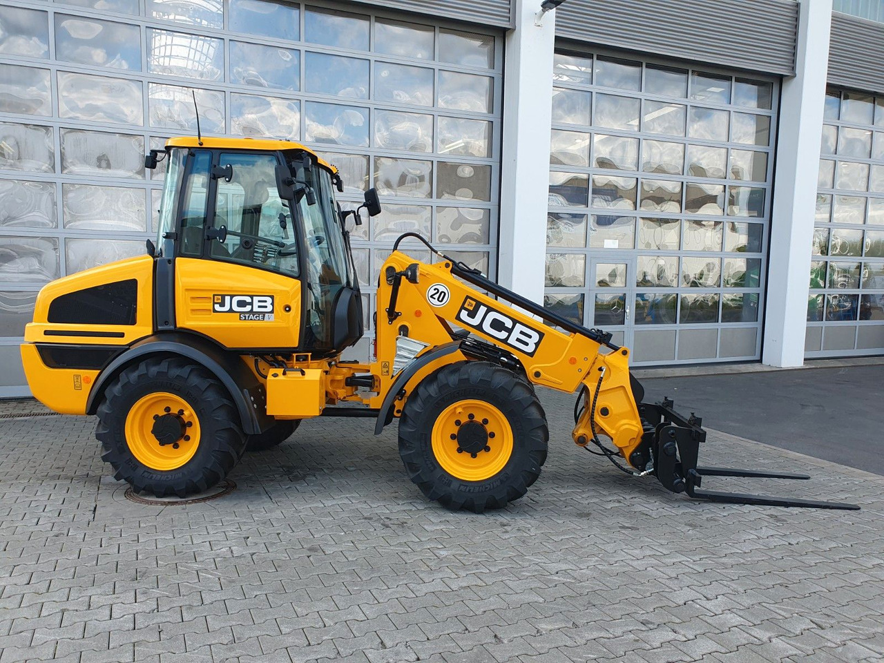 JCB TM 220 SV C / Neufahrzeug / Teleskop / Gabel - اللودر بعجل: صورة 3 JCB TM 220 SV C / Neufahrzeug / Teleskop / Gabel - اللودر بعجل: صورة 3