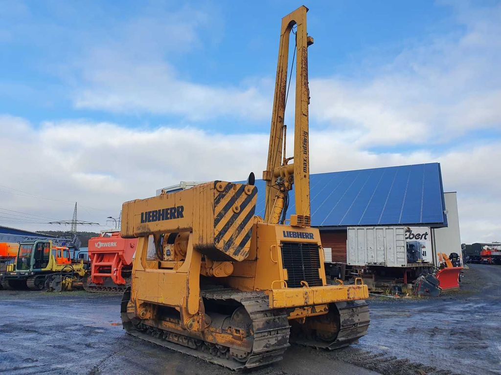 Liebherr RL 42 B / Rohrleger / Pipelayer / nur 4.861h!  - بلدوزر: صورة 4 Liebherr RL 42 B / Rohrleger / Pipelayer / nur 4.861h!  - بلدوزر: صورة 4