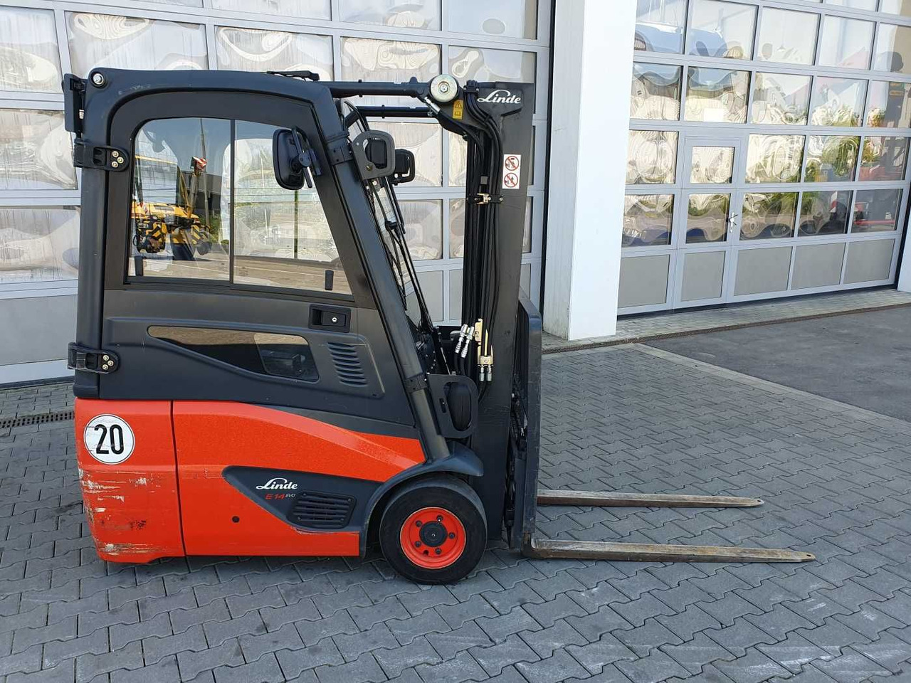 Linde E14 - 01 / Triplex: 4.10m! / SS / nur 2.899h! - رافعة شوكية كهربائية: صورة 2 Linde E14 - 01 / Triplex: 4.10m! / SS / nur 2.899h! - رافعة شوكية كهربائية: صورة 2
