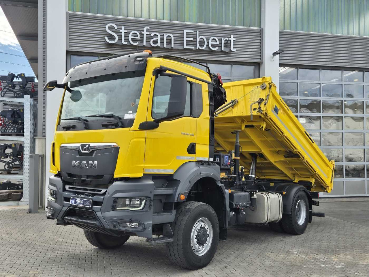 MAN TGS 18.430 4x4 BL Kran HMF 1130K-RCS Funk AHK - شاحنة كرين: صورة 2 MAN TGS 18.430 4x4 BL Kran HMF 1130K-RCS Funk AHK - شاحنة كرين: صورة 2