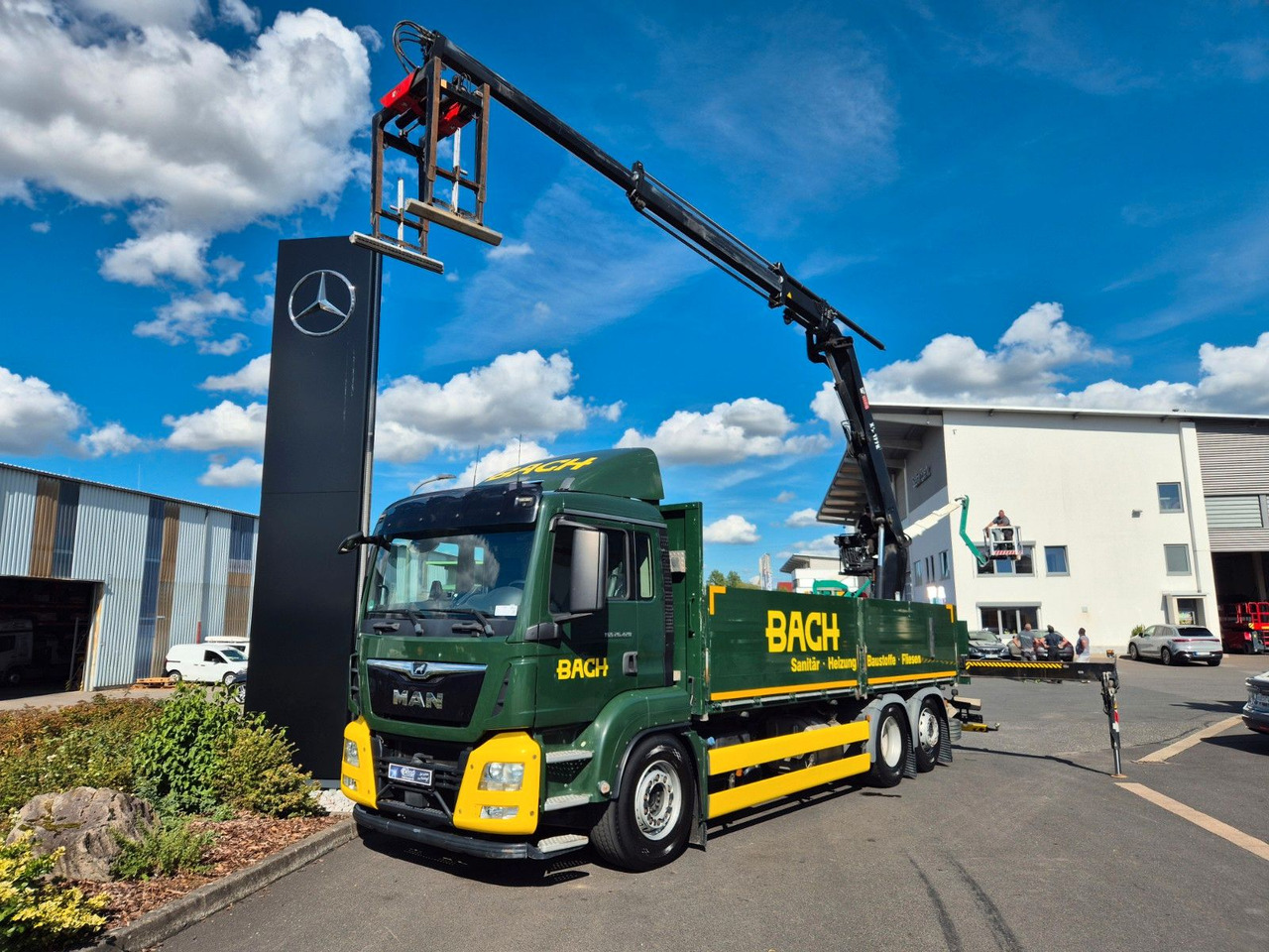 MAN TGS 26.420 6x2-4 LL Hiab 177K PRO 2 Stück - شاحنات مسطحة: صورة 1 MAN TGS 26.420 6x2-4 LL Hiab 177K PRO 2 Stück - شاحنات مسطحة: صورة 1