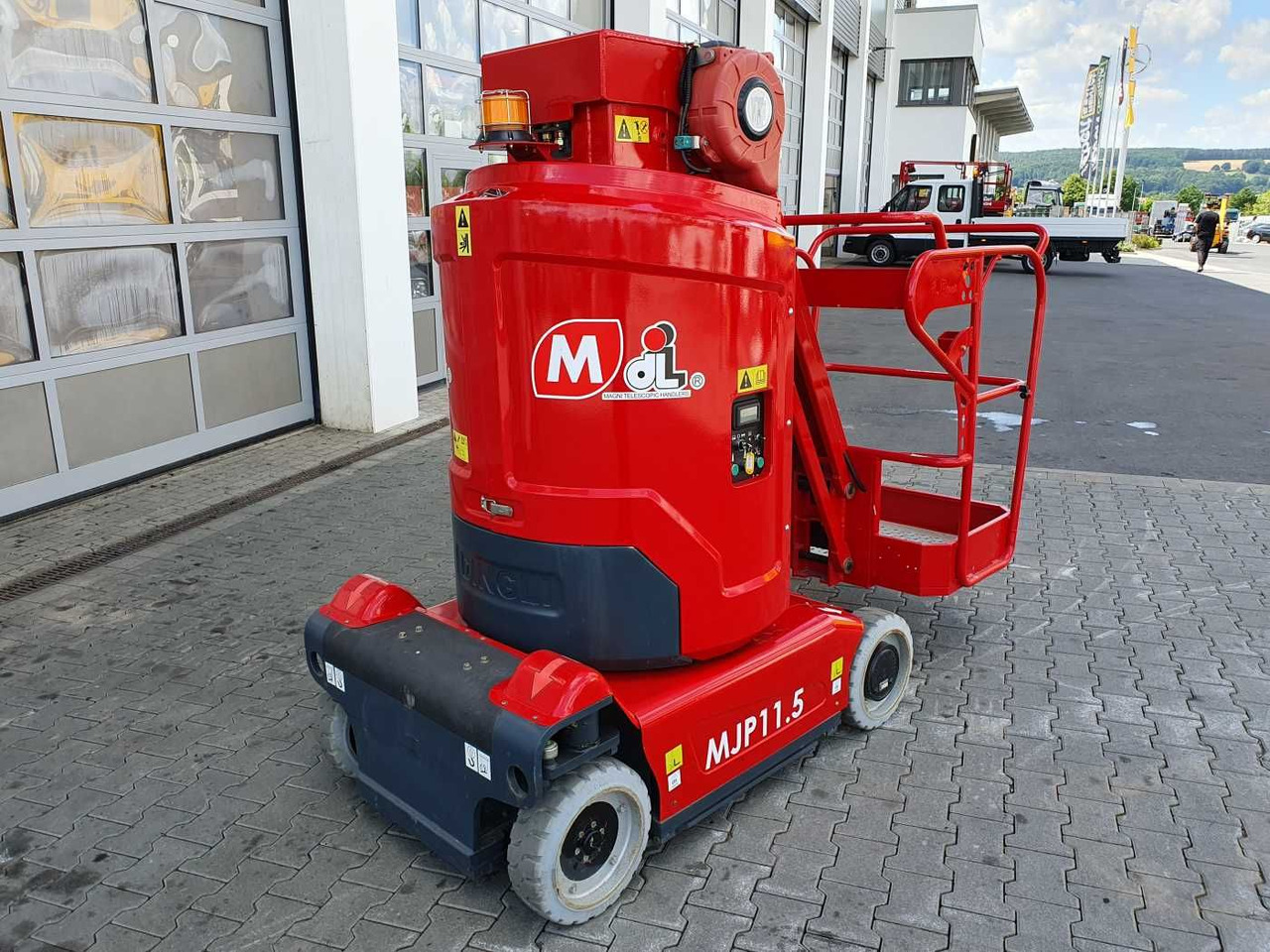 Magni MJP11.5 / Mastbühne / 11,2m! / nur 49h! - منصة محمولة مثبتة على الشاحنة: صورة 3 Magni MJP11.5 / Mastbühne / 11,2m! / nur 49h! - منصة محمولة مثبتة على الشاحنة: صورة 3
