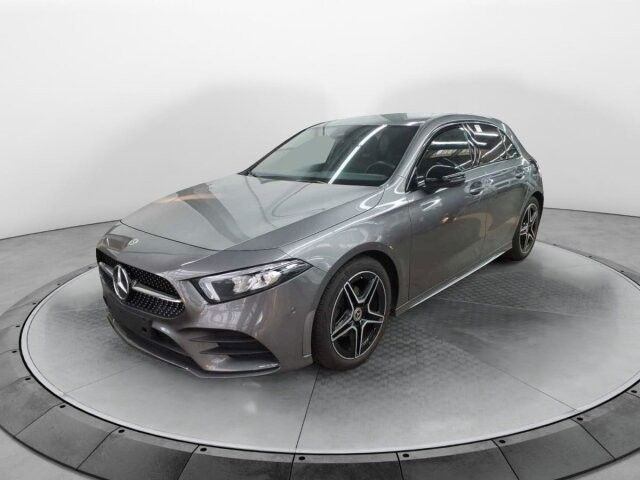 Mercedes-Benz A 180 AMG+LED+IHC+RFK+TotWinkel+SFIntegration - سيارة: صورة 1 Mercedes-Benz A 180 AMG+LED+IHC+RFK+TotWinkel+SFIntegration - سيارة: صورة 1