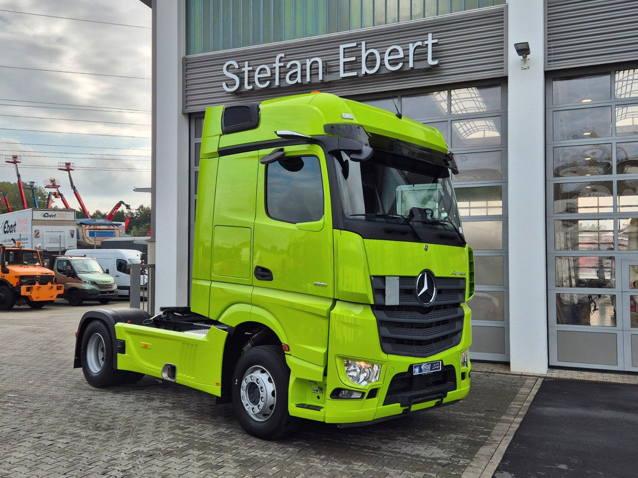 Mercedes-Benz Actros 1851 LS Öl-Retarder Standklima Mirror Big - رأس تريلا: صورة 4 Mercedes-Benz Actros 1851 LS Öl-Retarder Standklima Mirror Big - رأس تريلا: صورة 4