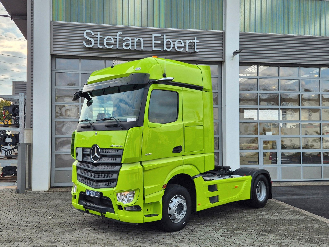 Mercedes-Benz Actros 1851 LS Öl-Retarder Standklima Mirror Big - رأس تريلا: صورة 1 Mercedes-Benz Actros 1851 LS Öl-Retarder Standklima Mirror Big - رأس تريلا: صورة 1