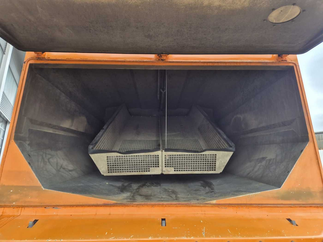 سياره كنس شوارع Mercedes-Benz Actros 2032 A 4x4 Bucher STKF 9500 Airport 30x: صورة 8