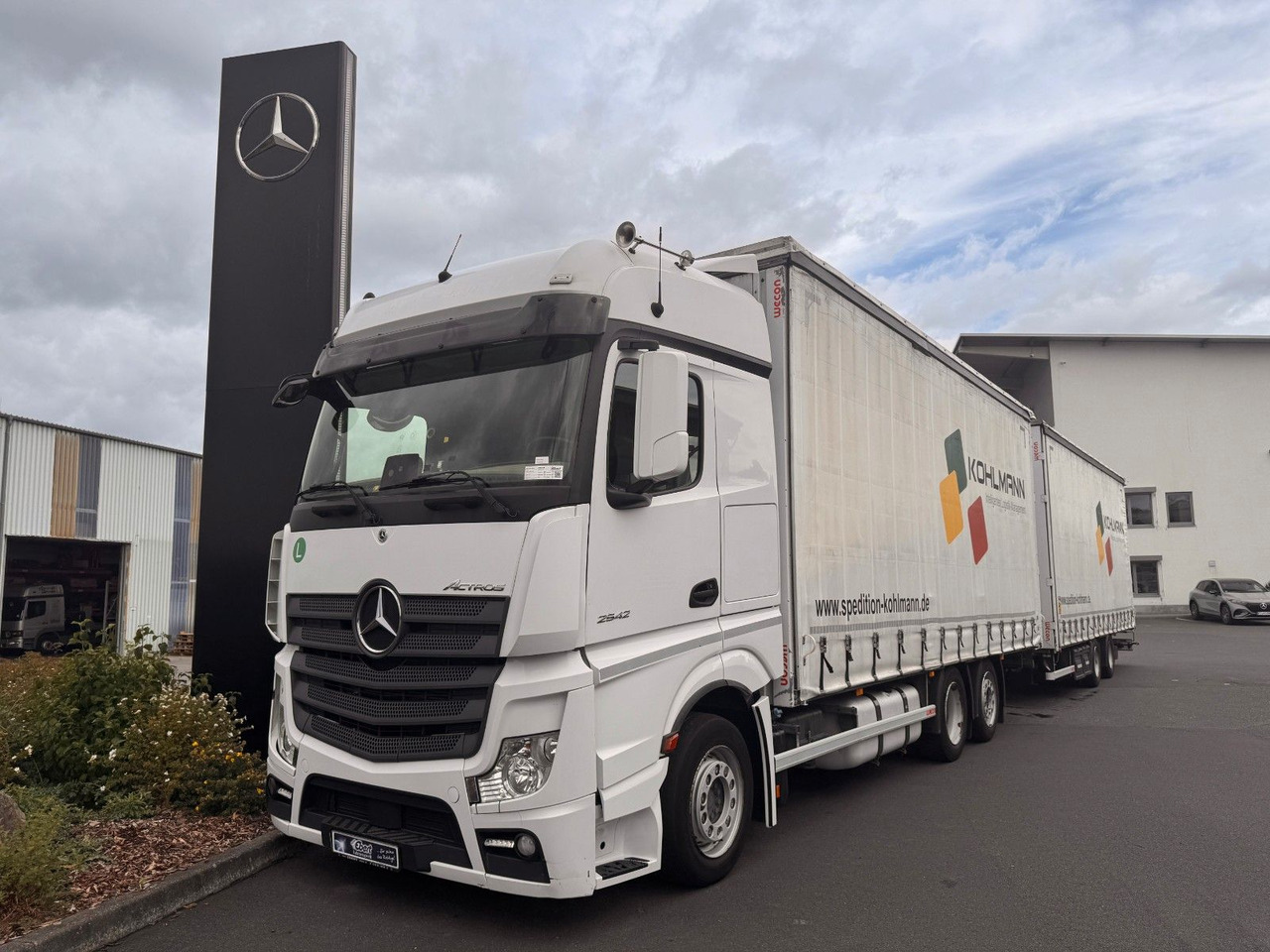 Mercedes-Benz Actros 2542 LnR 6x2 Retarder Standklima - شاحنة ذات ستائر جانبية: صورة 1 Mercedes-Benz Actros 2542 LnR 6x2 Retarder Standklima - شاحنة ذات ستائر جانبية: صورة 1