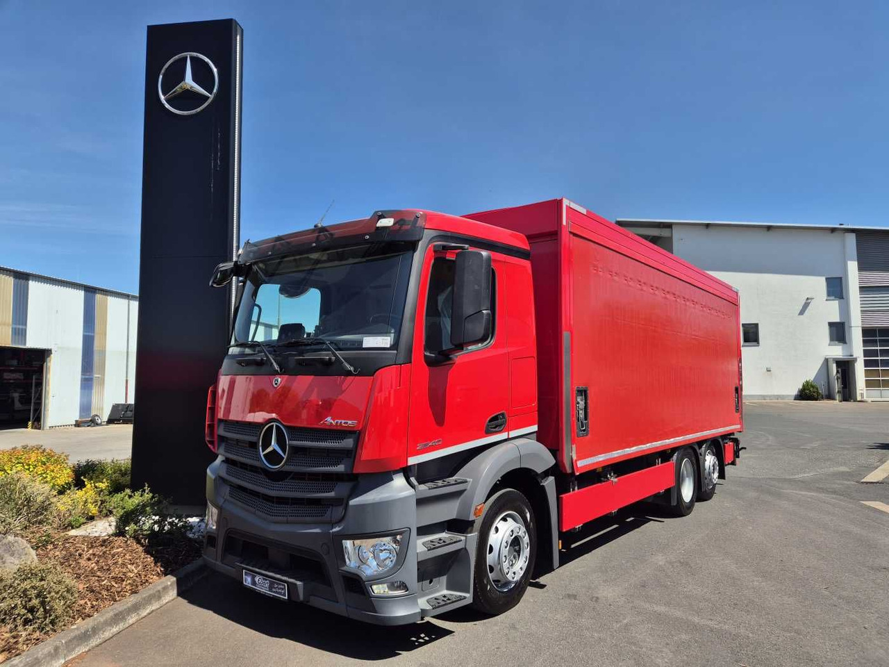 Mercedes-Benz Antos 2540 LnR 6x2 LBW Schiebeplanen AHK - شاحنة مشروبات: صورة 1 Mercedes-Benz Antos 2540 LnR 6x2 LBW Schiebeplanen AHK - شاحنة مشروبات: صورة 1