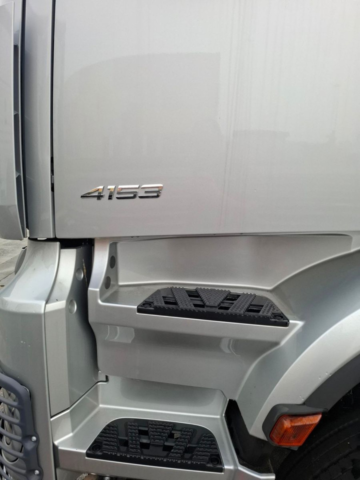 Mercedes-Benz Arocs 4153 8x4 Fahrgestell - شاحنة بهيكل معدني للمقصورة: صورة 4 Mercedes-Benz Arocs 4153 8x4 Fahrgestell - شاحنة بهيكل معدني للمقصورة: صورة 4
