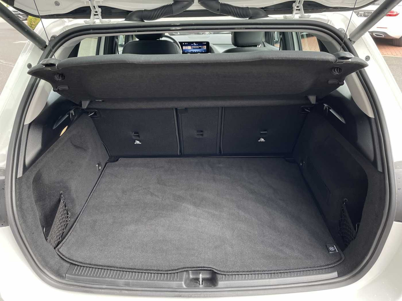 سيارة Mercedes-Benz B 180 7G Progressive R-Kamera+LED+ Winterpaket+C: صورة 6