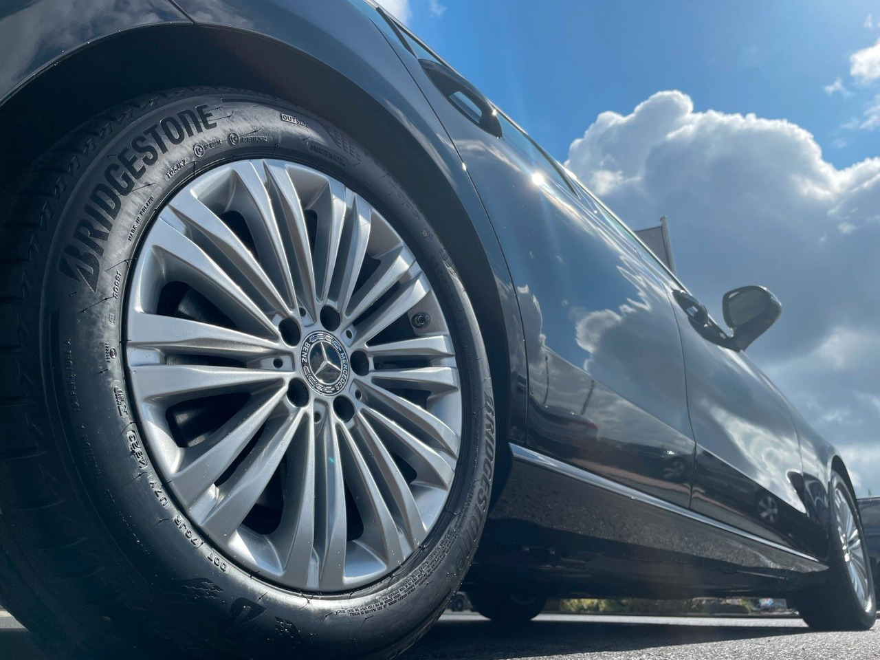 Mercedes-Benz C 200 d AVANTGARDE 360°+TOTW+Carplay+Ambiente - سيدان: صورة 5 Mercedes-Benz C 200 d AVANTGARDE 360°+TOTW+Carplay+Ambiente - سيدان: صورة 5