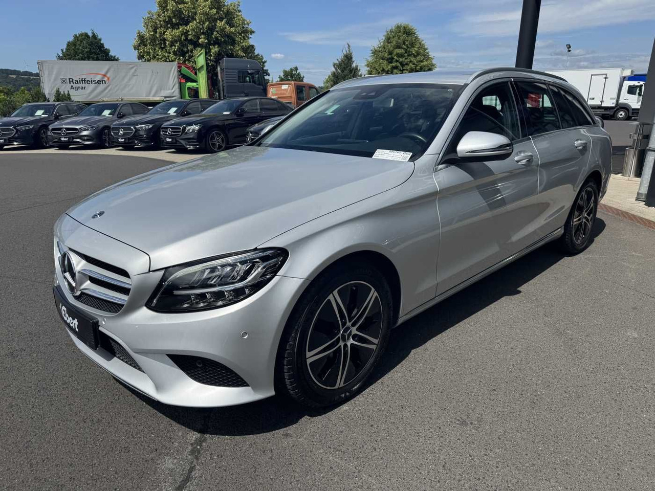 Mercedes-Benz C 220d T Avantgarde+RKamera+LED+TotW+SpurH - سيارة: صورة 2 Mercedes-Benz C 220d T Avantgarde+RKamera+LED+TotW+SpurH - سيارة: صورة 2