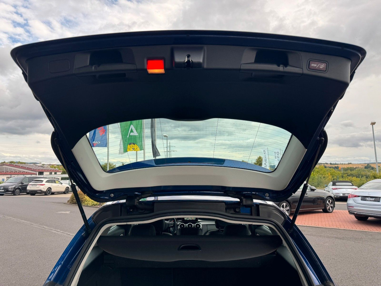 سيارة ستيشن Mercedes-Benz C 300 T Avantgarde+Ambiente+LED+IHC+SpiegelP: صورة 9