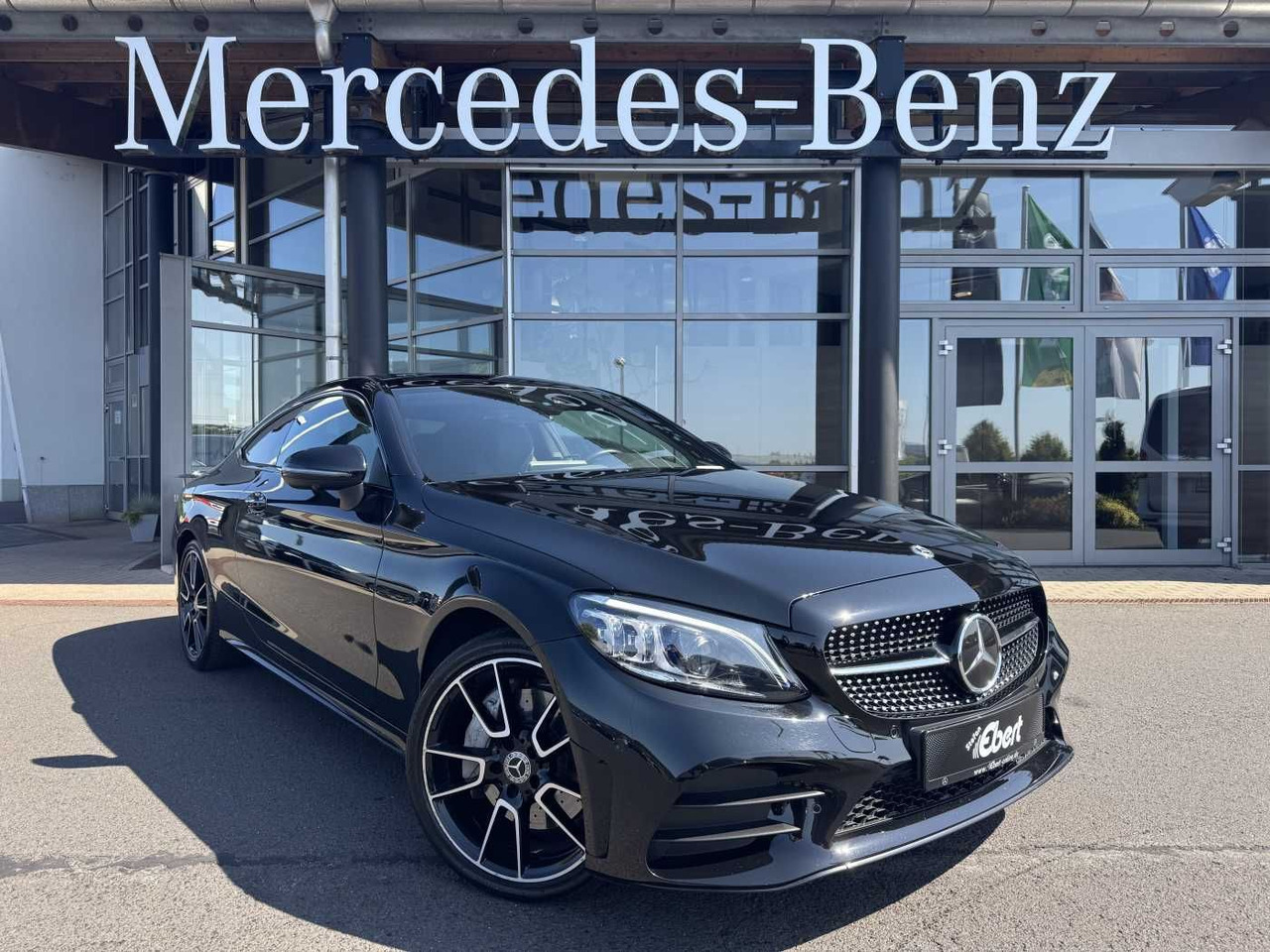 Mercedes-Benz C 400 4M AMG Coupe Pano+Burm+Distr+Memory+360 - سيارة: صورة 1 Mercedes-Benz C 400 4M AMG Coupe Pano+Burm+Distr+Memory+360 - سيارة: صورة 1