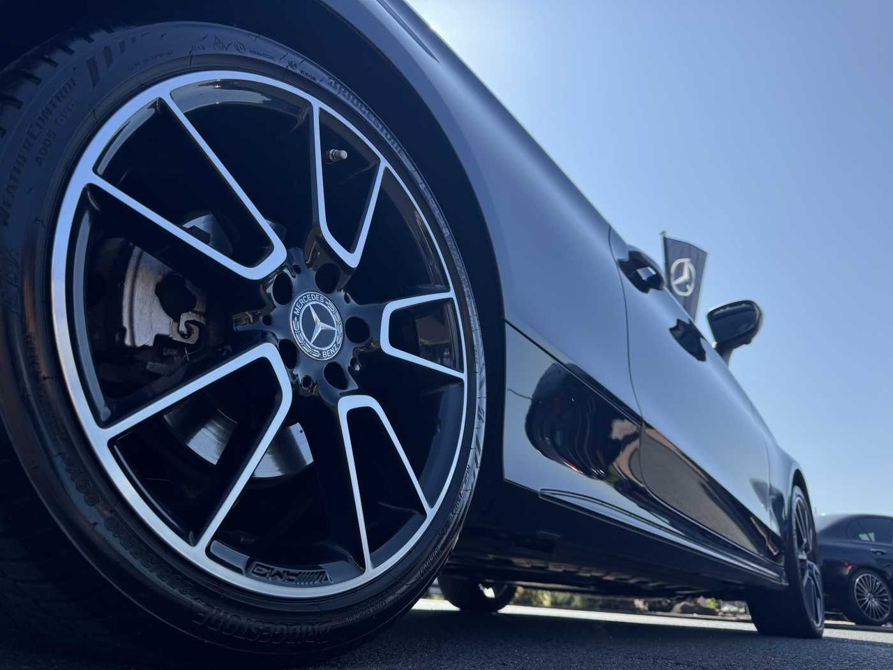 Mercedes-Benz C 400 4M AMG Coupe Pano+Burm+Distr+Memory+360 - سيارة: صورة 5 Mercedes-Benz C 400 4M AMG Coupe Pano+Burm+Distr+Memory+360 - سيارة: صورة 5
