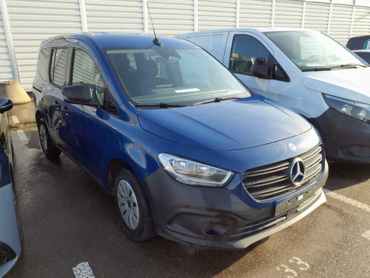 Mercedes-Benz Citan 113 Tourer Klimaautomatik AK Kamera MBUX - ميكروباص: صورة 2 Mercedes-Benz Citan 113 Tourer Klimaautomatik AK Kamera MBUX - ميكروباص: صورة 2