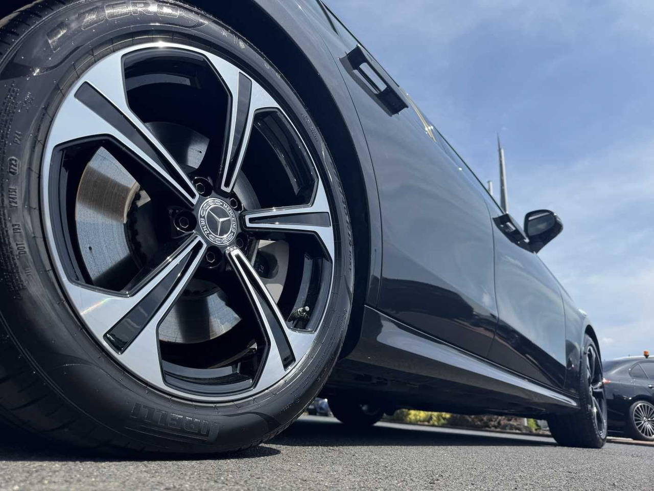 Mercedes-Benz E 300de T AHK+Burm4D+Distr+Memory+360 - سيارة: صورة 5 Mercedes-Benz E 300de T AHK+Burm4D+Distr+Memory+360 - سيارة: صورة 5