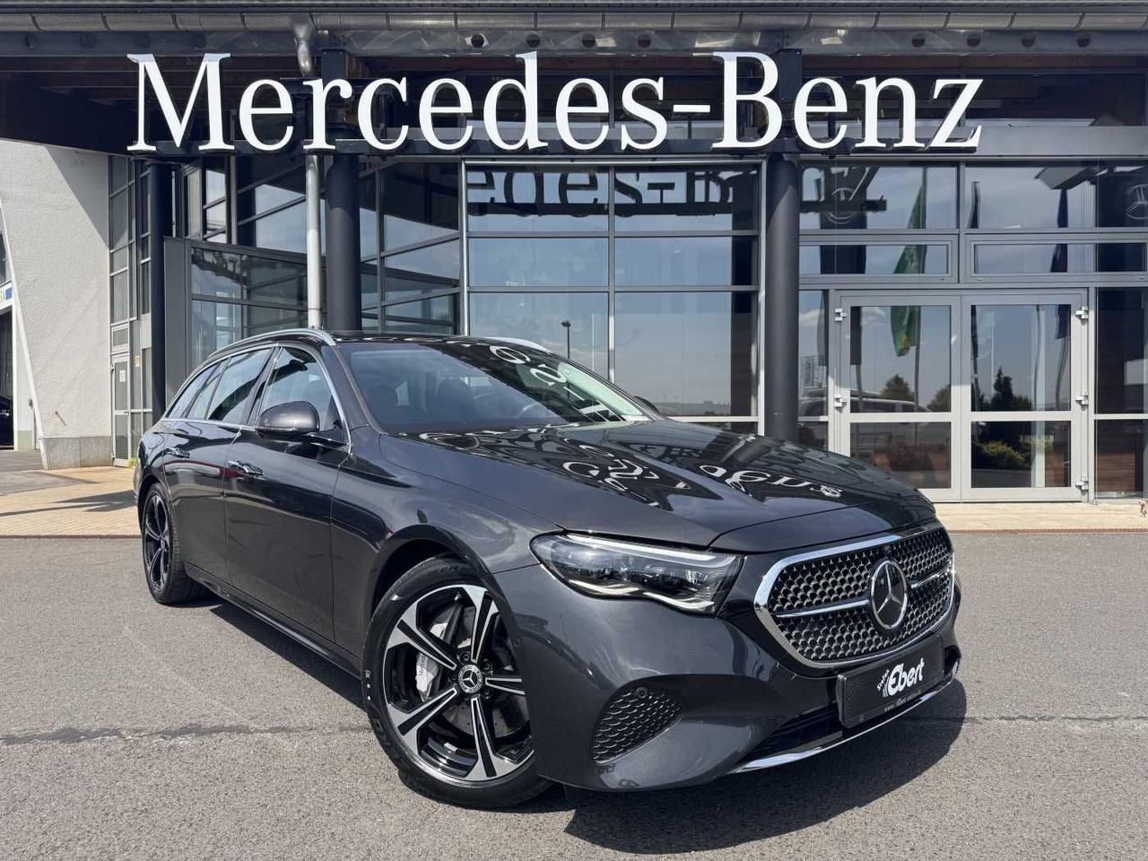 Mercedes-Benz E 300de T AHK+Burm4D+Distr+Memory+360 - سيارة: صورة 1 Mercedes-Benz E 300de T AHK+Burm4D+Distr+Memory+360 - سيارة: صورة 1