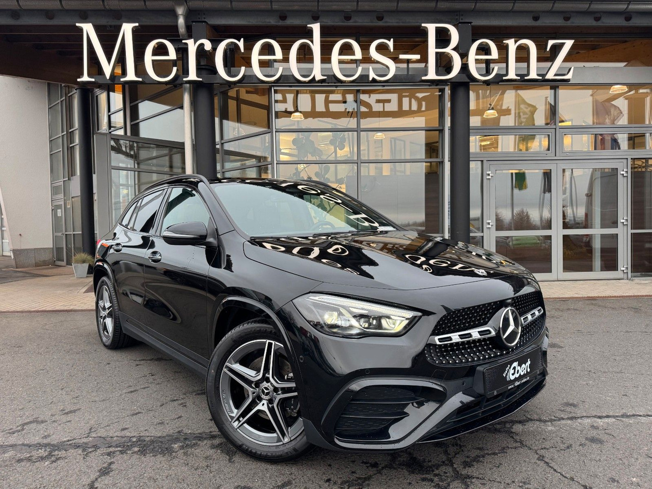 Mercedes-Benz GLA 200 AMG+Pano+Distr+Ambiente+Multibeam+ - سيارة دفع رباعي: صورة 1 Mercedes-Benz GLA 200 AMG+Pano+Distr+Ambiente+Multibeam+ - سيارة دفع رباعي: صورة 1