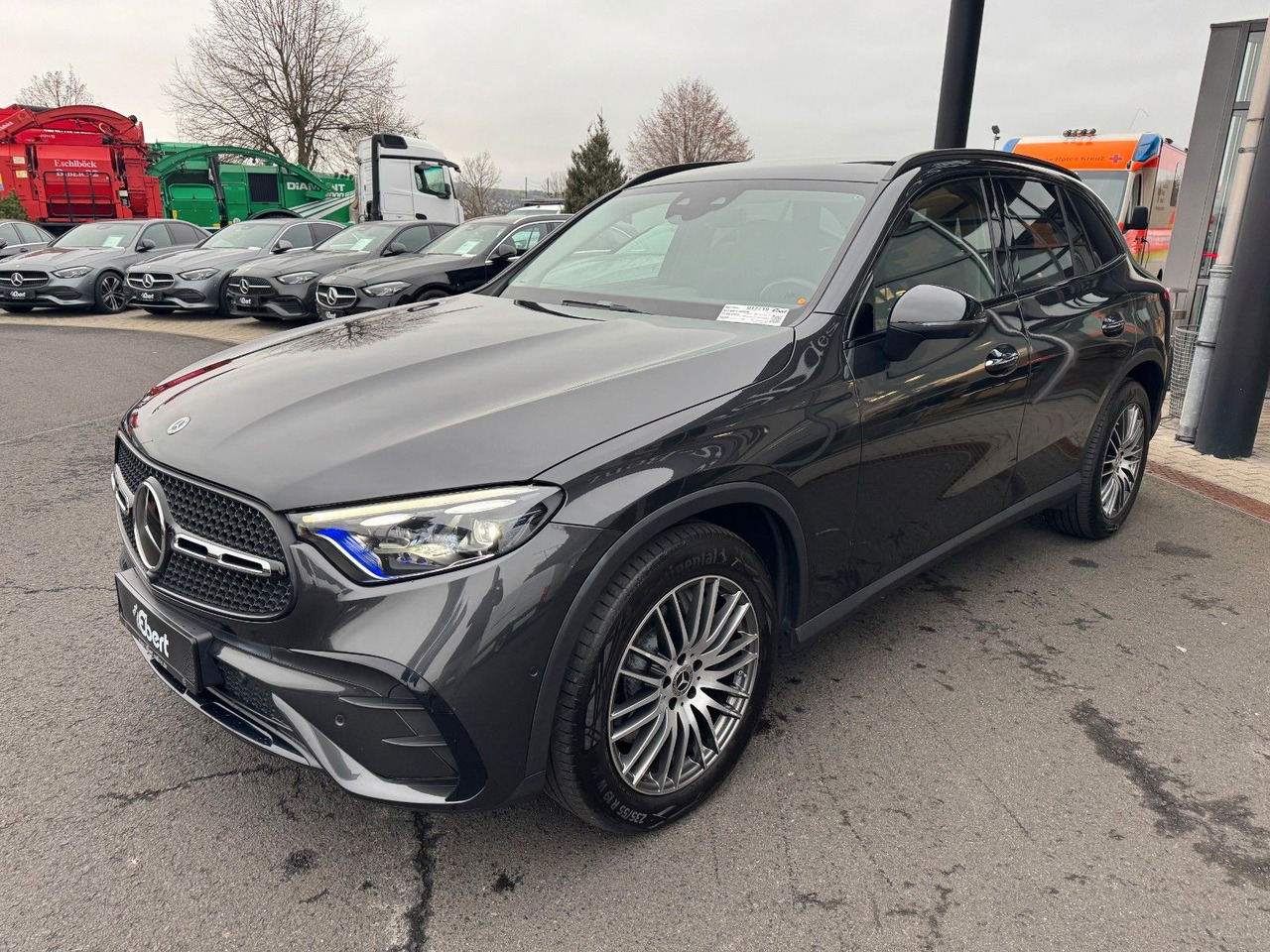 Mercedes-Benz GLC 220d 4M AMG+AHK+Burm+STH+360+Night - سيارة دفع رباعي: صورة 2 Mercedes-Benz GLC 220d 4M AMG+AHK+Burm+STH+360+Night - سيارة دفع رباعي: صورة 2