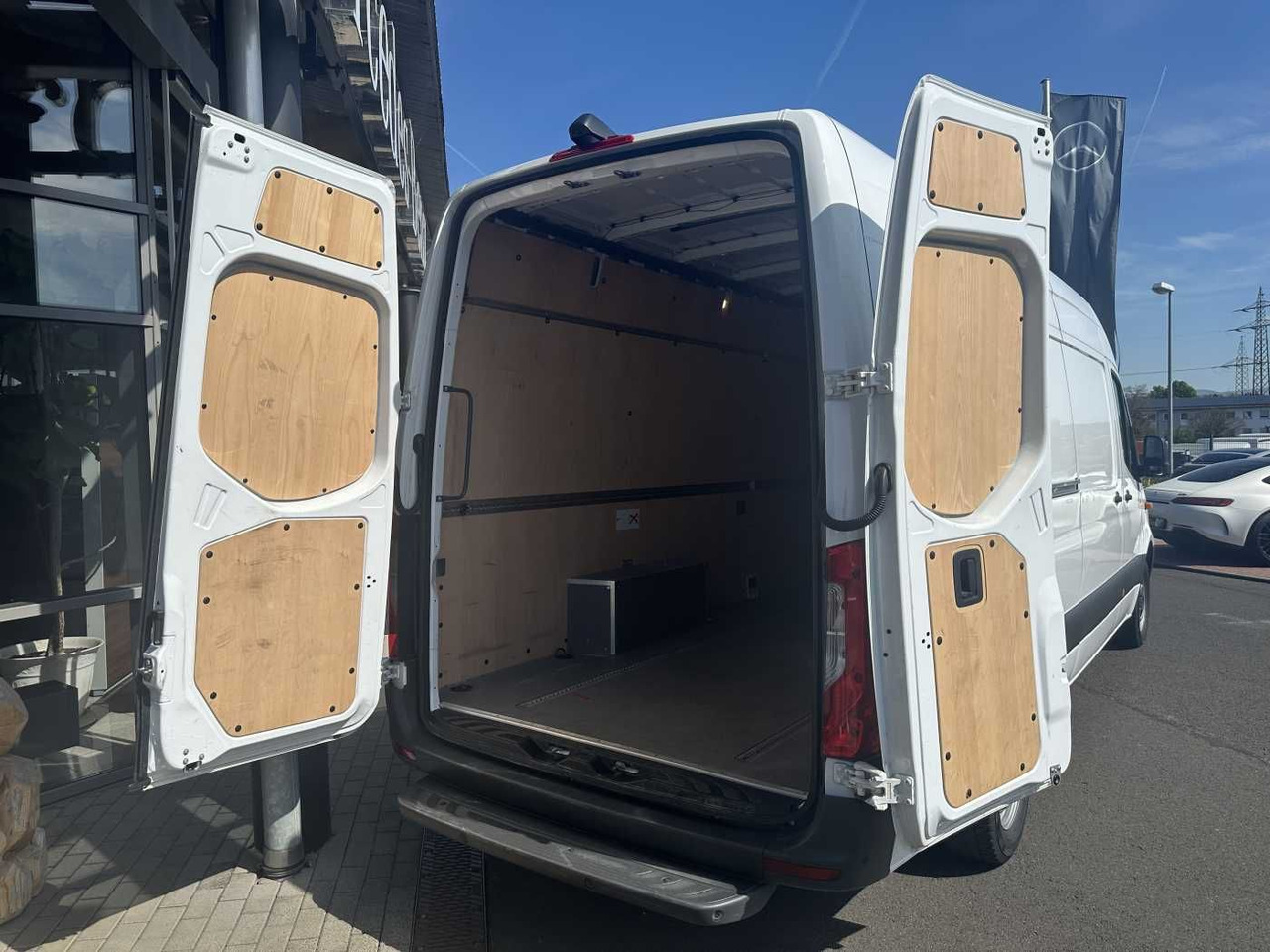 Mercedes-Benz Sprinter 315 CDI 4325 Klima 360 SHZ MBUX Schwing - فان: صورة 5 Mercedes-Benz Sprinter 315 CDI 4325 Klima 360 SHZ MBUX Schwing - فان: صورة 5