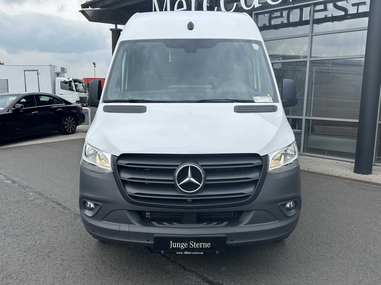 Mercedes-Benz Sprinter 317 CDI 3665 9G Klima 360 MBUX SHZ - فان: صورة 2 Mercedes-Benz Sprinter 317 CDI 3665 9G Klima 360 MBUX SHZ - فان: صورة 2