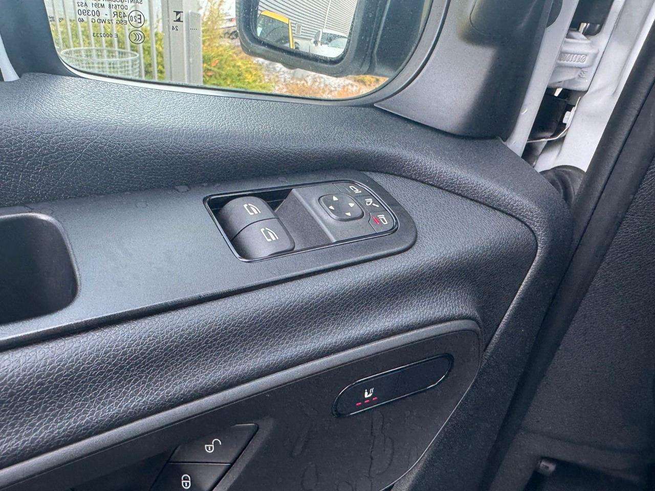 تأجير Mercedes-Benz Sprinter 317 CDI Extralang Klima 360 Mercedes-Benz Sprinter 317 CDI Extralang Klima 360: صورة 15 تأجير Mercedes-Benz Sprinter 317 CDI Extralang Klima 360 Mercedes-Benz Sprinter 317 CDI Extralang Klima 360: صورة 15