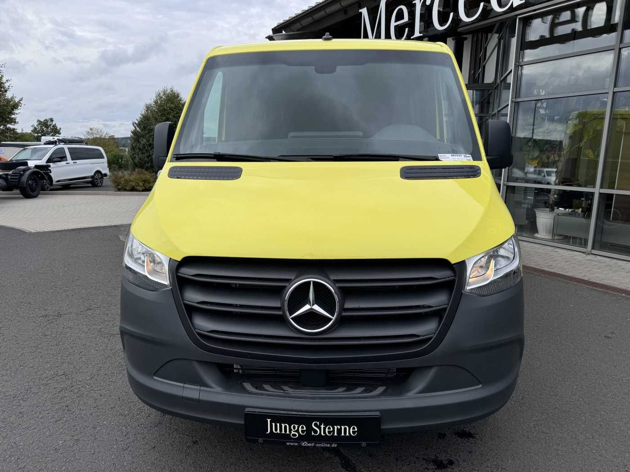 Mercedes-Benz Sprinter 317 CDI Streckenbegleitfahrzeug BF3/BF4 - فان المدمجة: صورة 2 Mercedes-Benz Sprinter 317 CDI Streckenbegleitfahrzeug BF3/BF4 - فان المدمجة: صورة 2