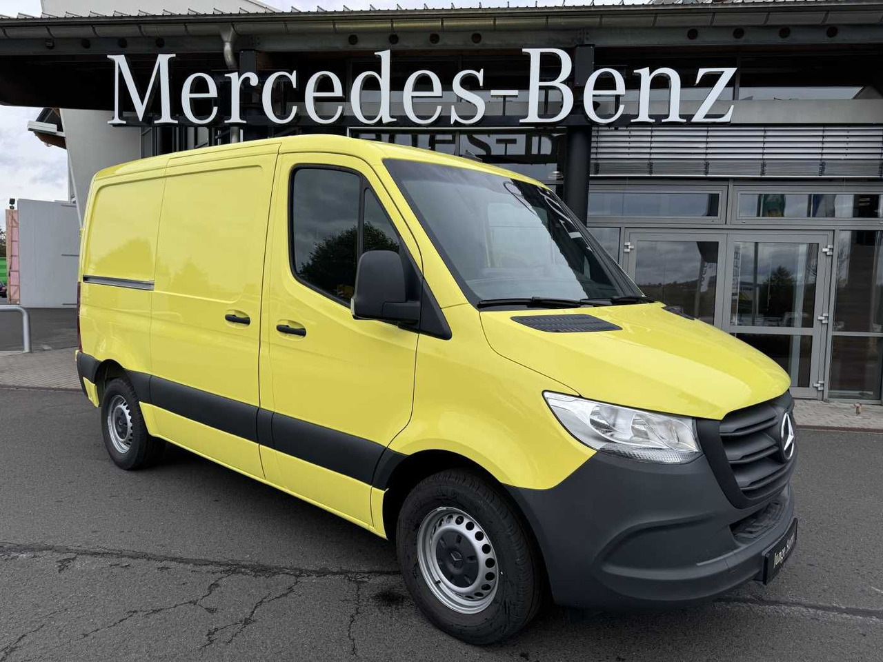 Mercedes-Benz Sprinter 317 CDI Streckenbegleitfahrzeug BF3/BF4 - فان المدمجة: صورة 1 Mercedes-Benz Sprinter 317 CDI Streckenbegleitfahrzeug BF3/BF4 - فان المدمجة: صورة 1
