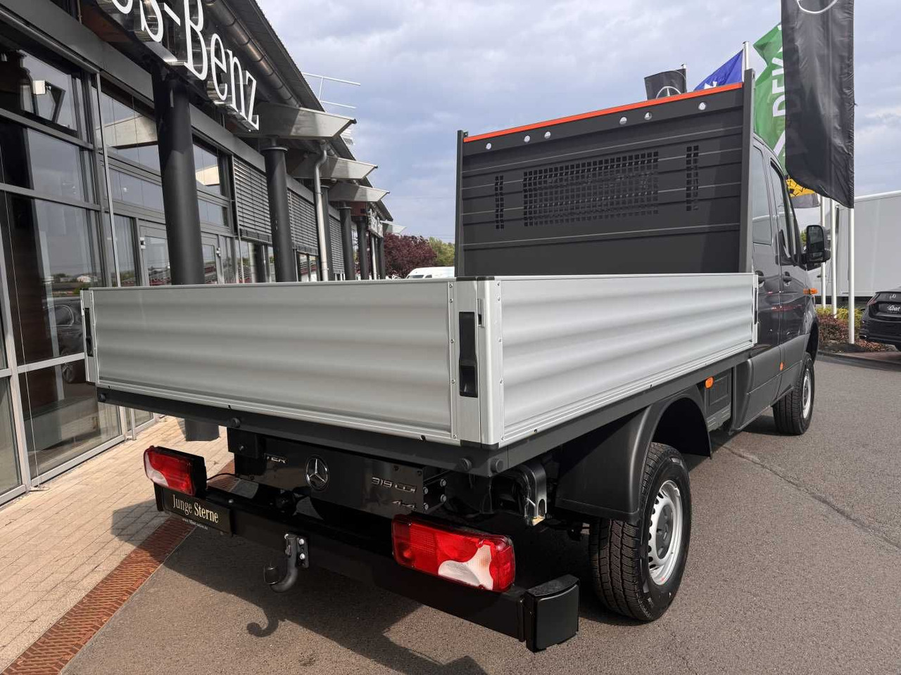 Mercedes-Benz Sprinter 319 CDI 4x4 DoKa AHK3,5 Klima Kamera - شاحنة توصيل مفتوحة, الشاحنات الصغيرة كابينة مزدوجة: صورة 4 Mercedes-Benz Sprinter 319 CDI 4x4 DoKa AHK3,5 Klima Kamera - شاحنة توصيل مفتوحة, الشاحنات الصغيرة كابينة مزدوجة: صورة 4