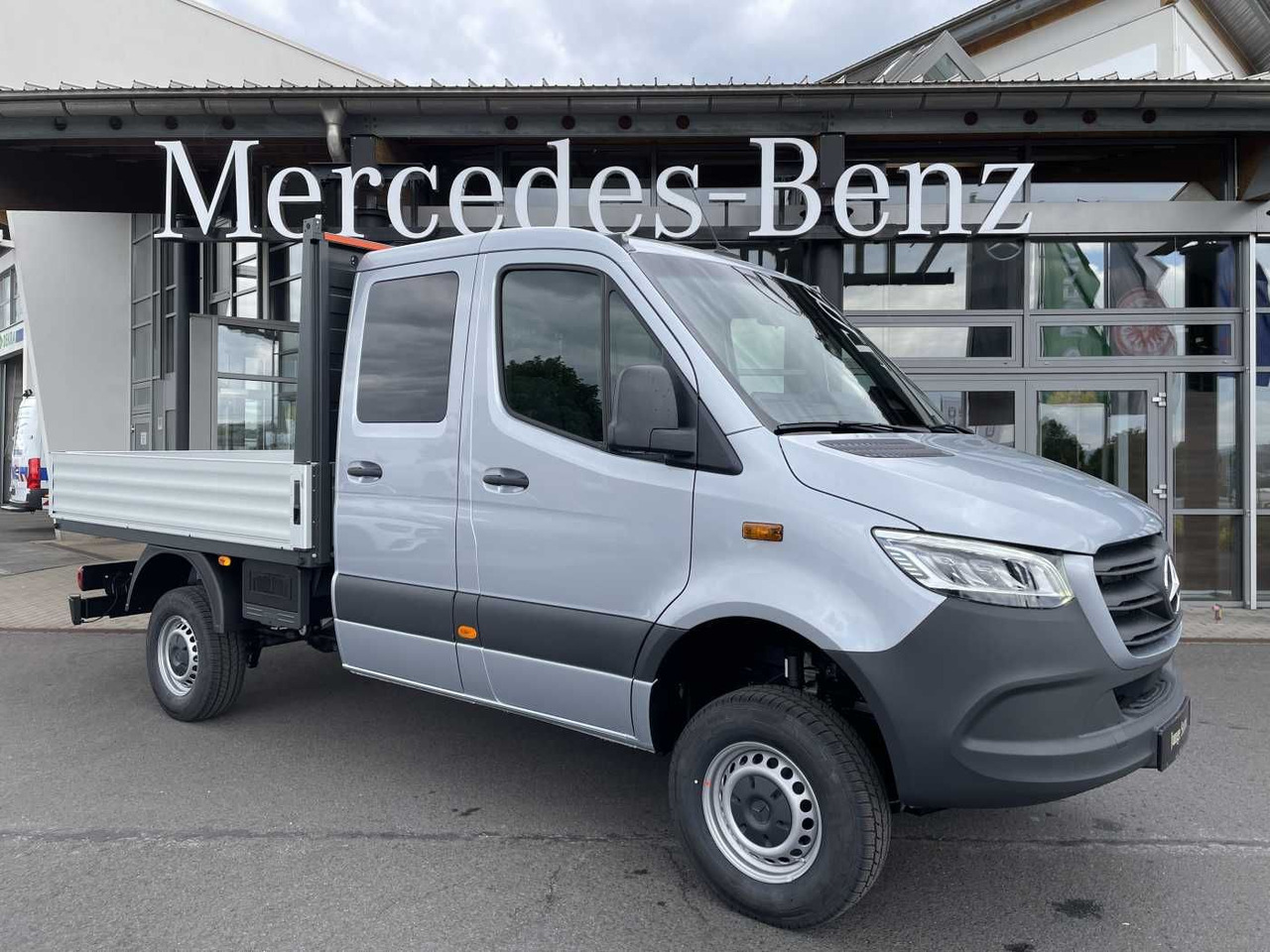 Mercedes-Benz Sprinter 319 CDI 4x4 DoKa Klima Stdheiz AHK LED - شاحنة توصيل مفتوحة: صورة 1 Mercedes-Benz Sprinter 319 CDI 4x4 DoKa Klima Stdheiz AHK LED - شاحنة توصيل مفتوحة: صورة 1