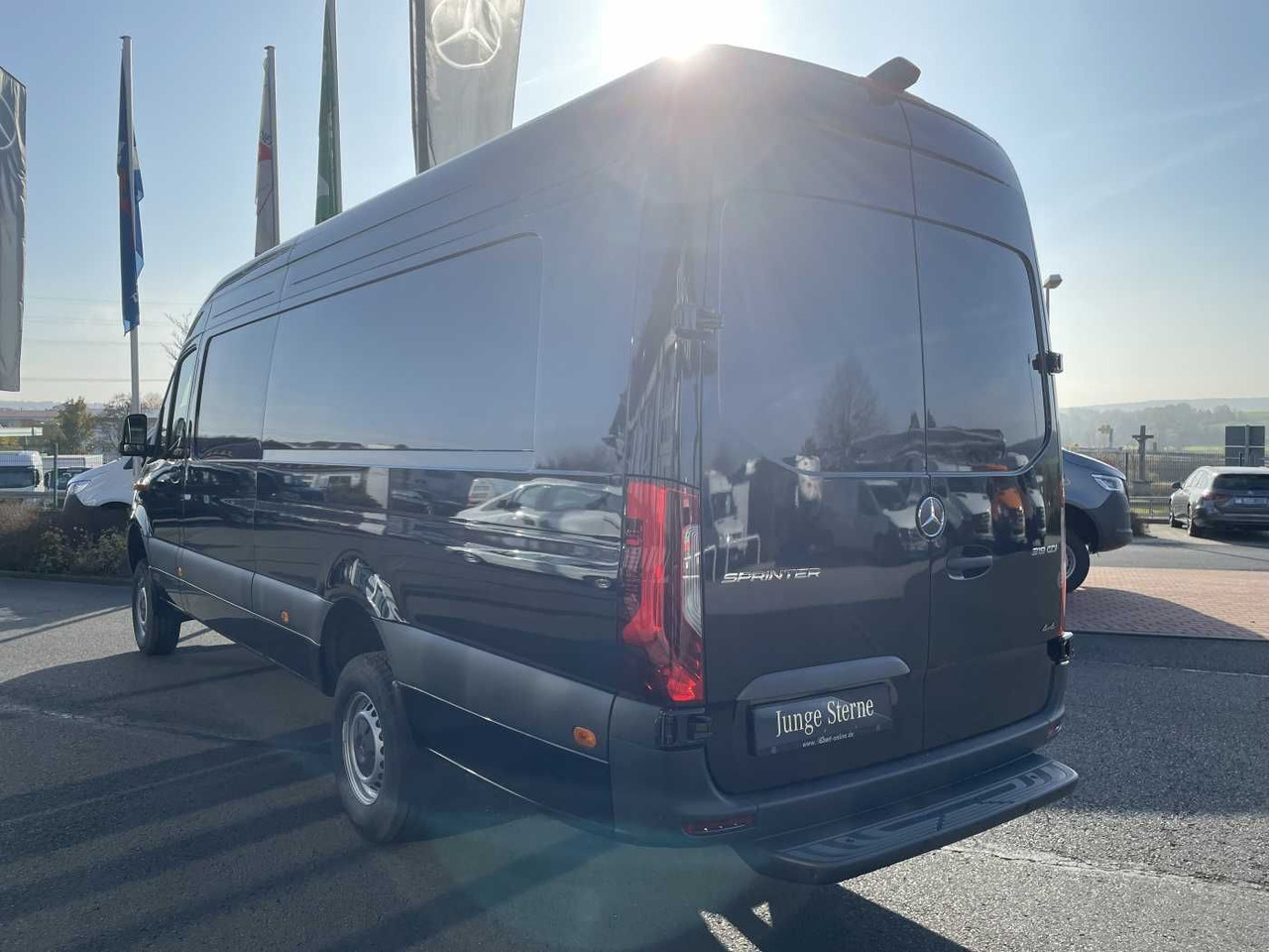 Mercedes-Benz Sprinter 319 CDI 4x4 Extralang Klima 360 Kamera - فان: صورة 3 Mercedes-Benz Sprinter 319 CDI 4x4 Extralang Klima 360 Kamera - فان: صورة 3