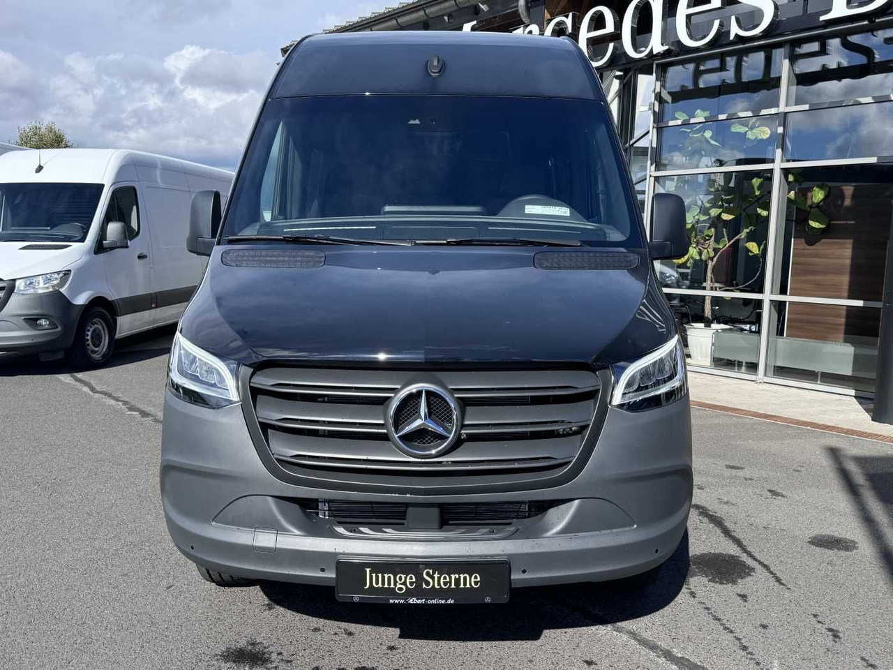 Mercedes-Benz Sprinter 517 CDI Mixto, Klima, AHK, 6 Sitzplätze - آلات أخرى: صورة 2 Mercedes-Benz Sprinter 517 CDI Mixto, Klima, AHK, 6 Sitzplätze - آلات أخرى: صورة 2