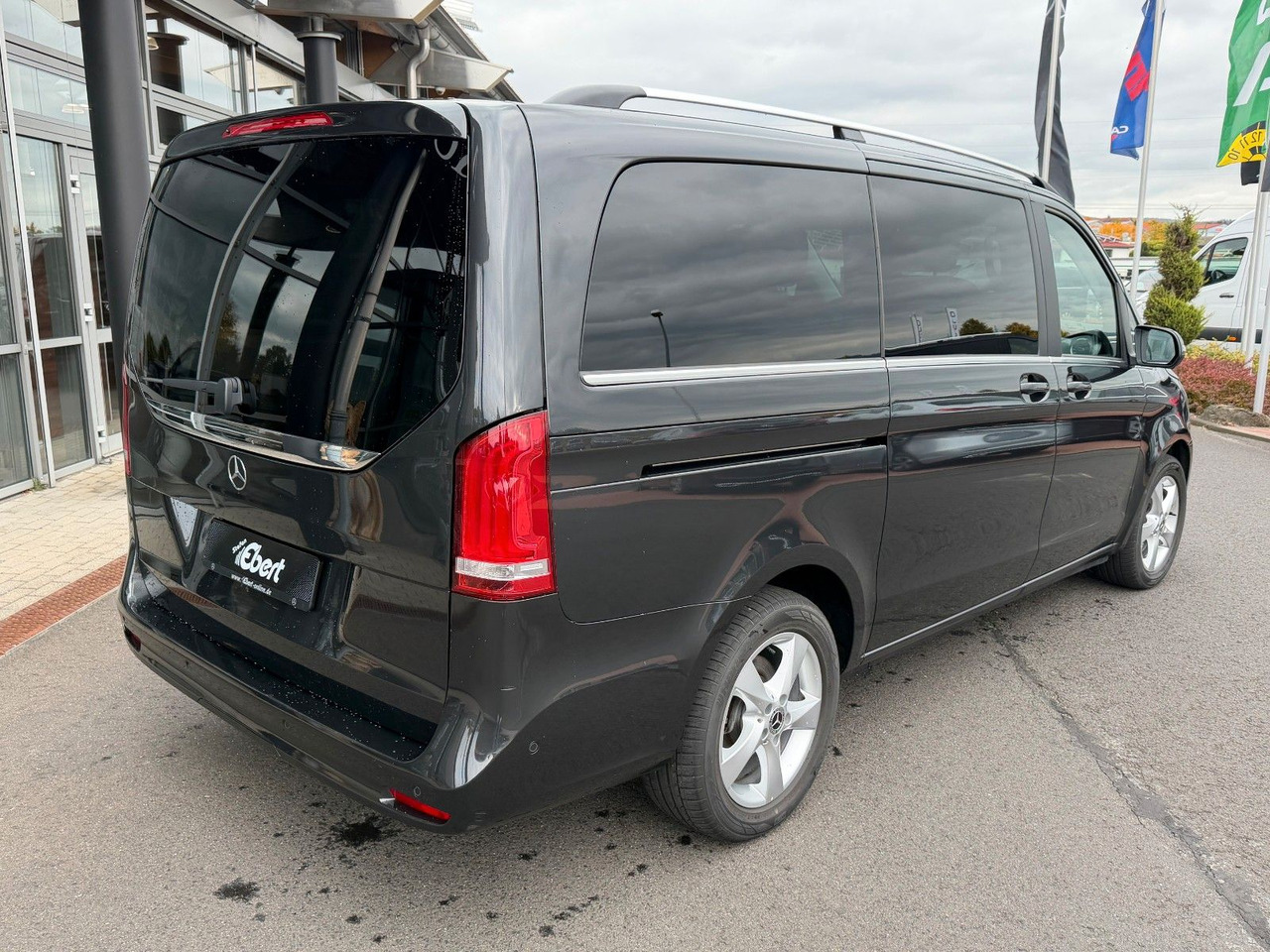 Mercedes-Benz V 250 AVANTGARDE ED AHK Tisch 6Sitze - سيارة ستيشن: صورة 4 Mercedes-Benz V 250 AVANTGARDE ED AHK Tisch 6Sitze - سيارة ستيشن: صورة 4