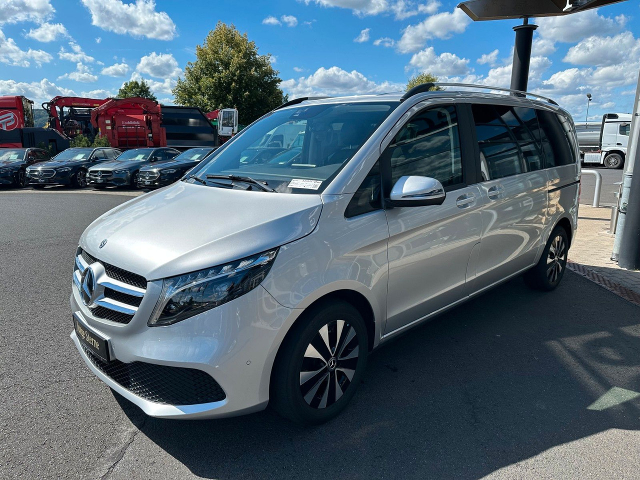 Mercedes-Benz V 250 EDITION 4MATIC Kompakt Liege-Paket AHK2,5t - سيارة ستيشن: صورة 3 Mercedes-Benz V 250 EDITION 4MATIC Kompakt Liege-Paket AHK2,5t - سيارة ستيشن: صورة 3