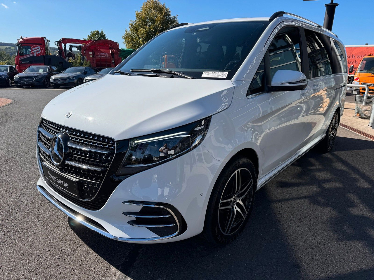 Mercedes-Benz V 300 d 4MATIC EXCLUSIVE AMG Tische AHK2,5to - سيارة ستيشن: صورة 3 Mercedes-Benz V 300 d 4MATIC EXCLUSIVE AMG Tische AHK2,5to - سيارة ستيشن: صورة 3