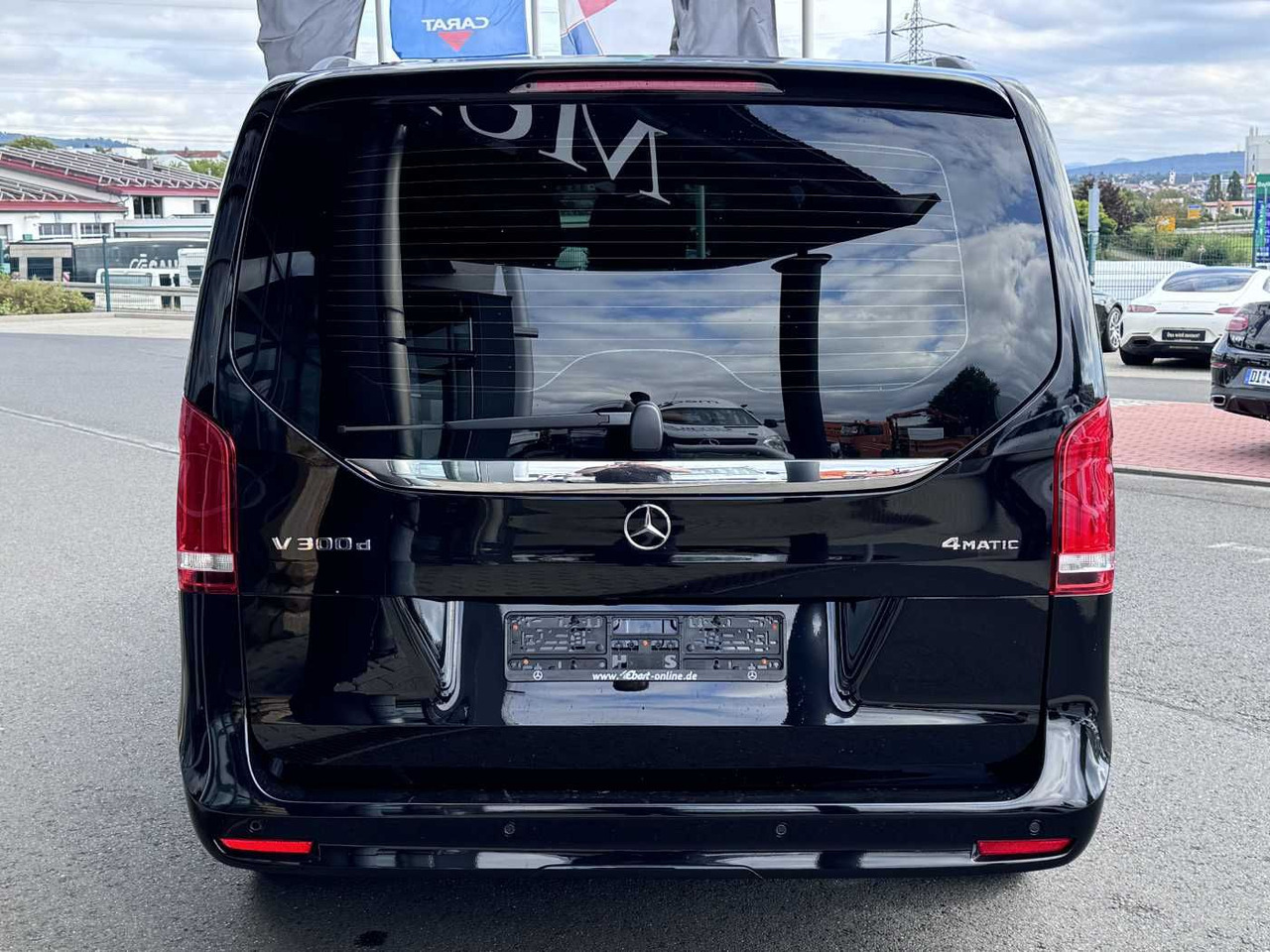 Mercedes-Benz V 300 d AVA AMG 4MATIC AIRMATIC Sitzklima el Tür - ميكروباص: صورة 5 Mercedes-Benz V 300 d AVA AMG 4MATIC AIRMATIC Sitzklima el Tür - ميكروباص: صورة 5