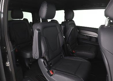Mercedes-Benz V 300 d AVA ED AMG AIRMATIC Tisch AHK2,5to Stdh - ميكروباص: صورة 3 Mercedes-Benz V 300 d AVA ED AMG AIRMATIC Tisch AHK2,5to Stdh - ميكروباص: صورة 3