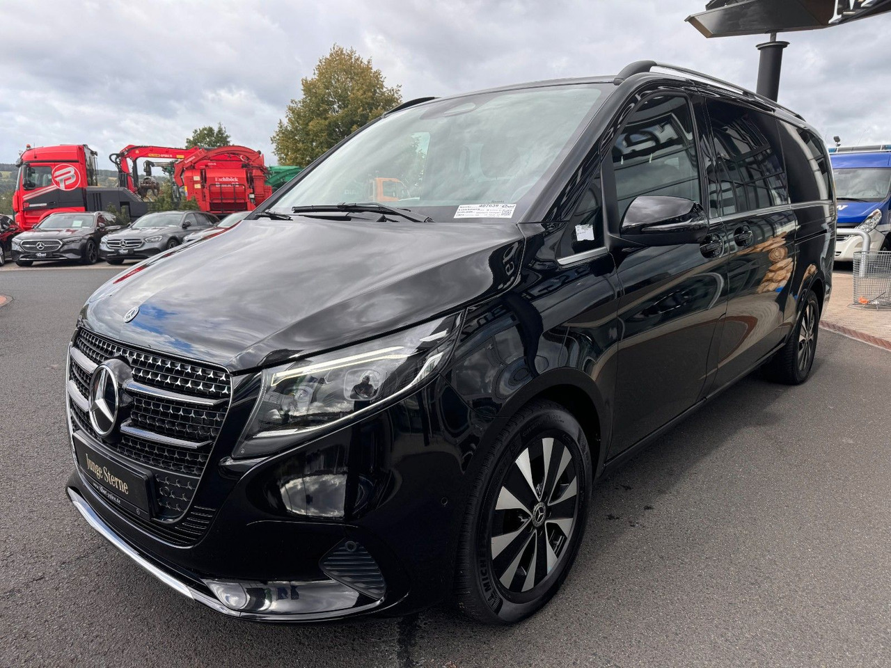 Mercedes-Benz V 300 d AVANTGARDE Extralang 360Kamera Standheiz - سيارة ستيشن: صورة 3 Mercedes-Benz V 300 d AVANTGARDE Extralang 360Kamera Standheiz - سيارة ستيشن: صورة 3