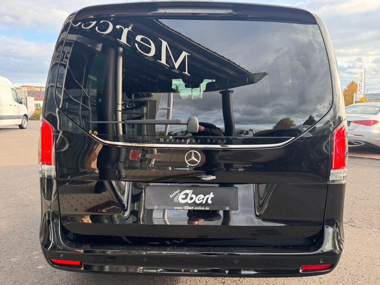 Mercedes-Benz V 300 d EXCLUSIVE AIRMATIC AHK2,5 Standheiz - ميكروباص: صورة 5 Mercedes-Benz V 300 d EXCLUSIVE AIRMATIC AHK2,5 Standheiz - ميكروباص: صورة 5