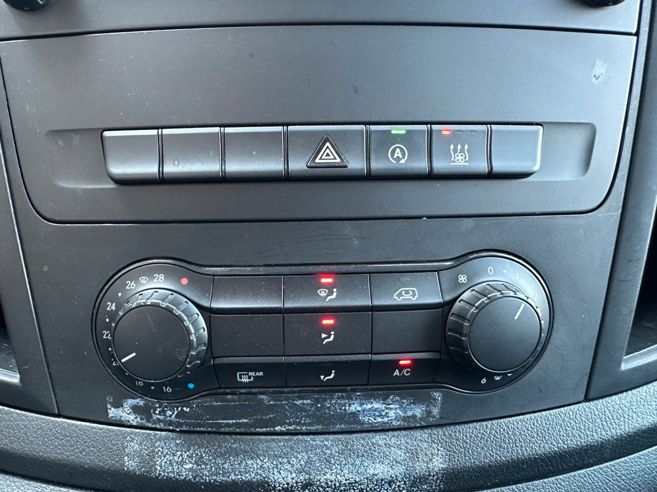 فان المدمجة Mercedes-Benz Vito 114 CDI Mixto Regal AHK Klima PARKTRONIC: صورة 19 فان المدمجة Mercedes-Benz Vito 114 CDI Mixto Regal AHK Klima PARKTRONIC: صورة 19