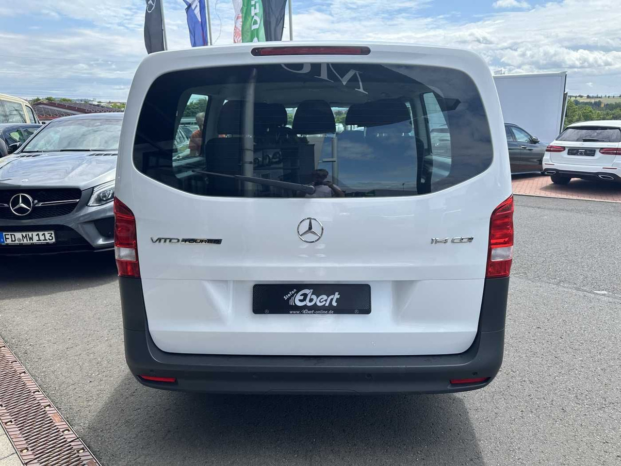 Mercedes-Benz Vito 114 CDI Tourer 9G Klima Audio40 Extralang - ميكروباص: صورة 5 Mercedes-Benz Vito 114 CDI Tourer 9G Klima Audio40 Extralang - ميكروباص: صورة 5
