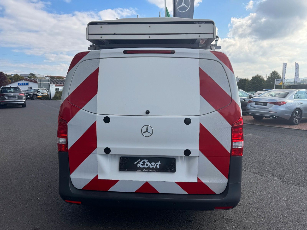 Mercedes-Benz Vito 114 CDI Tourer Begleitfahrzeug BF3+ / WVZ - ميكروباص: صورة 5 Mercedes-Benz Vito 114 CDI Tourer Begleitfahrzeug BF3+ / WVZ - ميكروباص: صورة 5