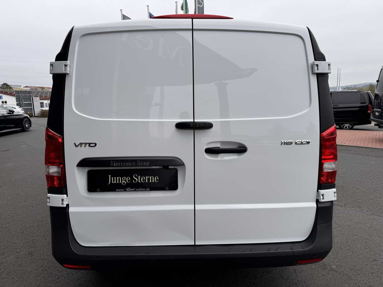 Mercedes-Benz Vito 116 CDI Extralang Klima Kamera Audio40 SHZ - فان المدمجة: صورة 5 Mercedes-Benz Vito 116 CDI Extralang Klima Kamera Audio40 SHZ - فان المدمجة: صورة 5