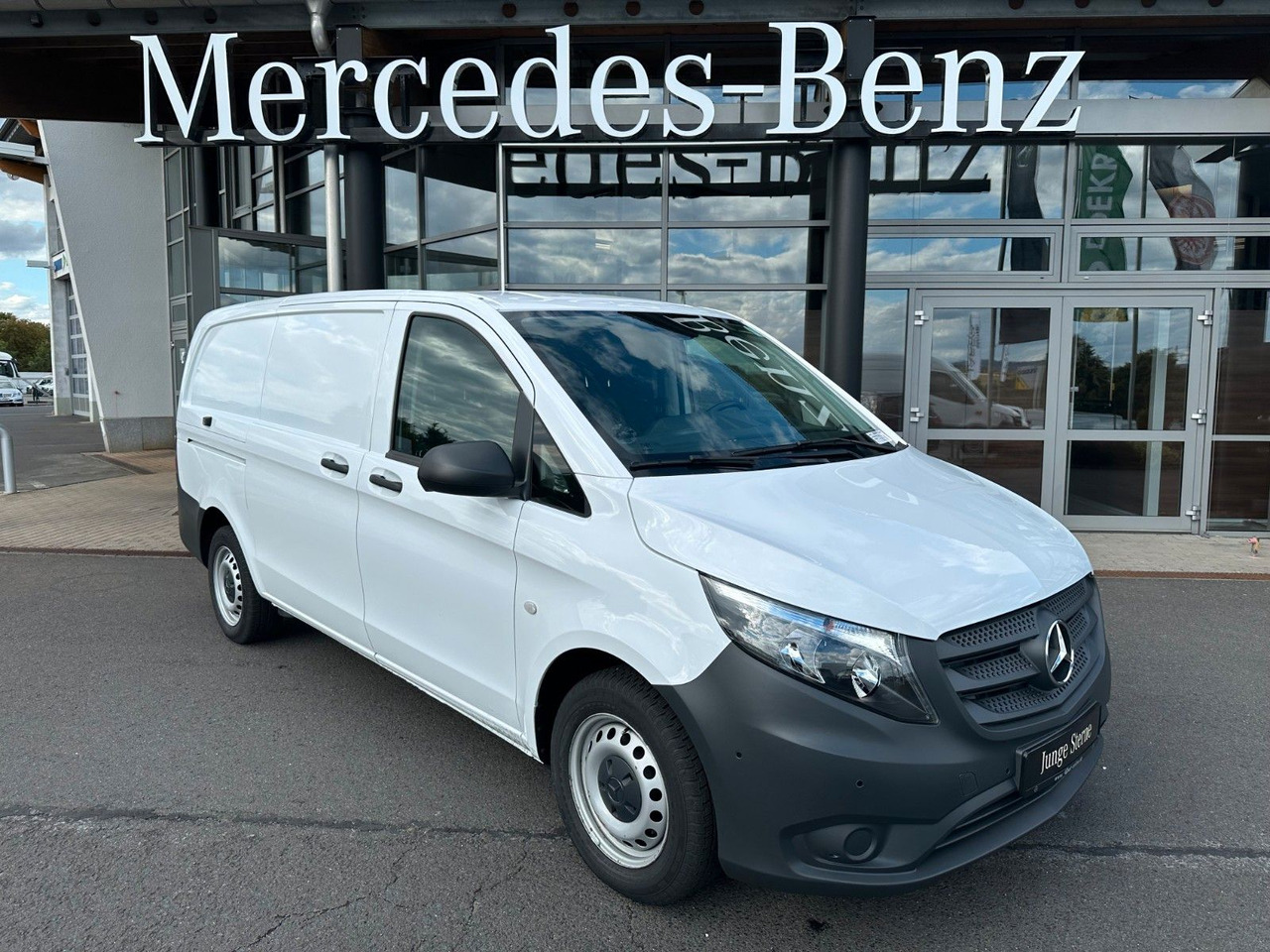 Mercedes-Benz Vito 116 CDI Klima Kamera Audio40 SHZ - فان المدمجة: صورة 1 Mercedes-Benz Vito 116 CDI Klima Kamera Audio40 SHZ - فان المدمجة: صورة 1